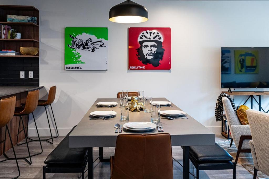 Revel In The Stoke By Revelstoke Vacations Apartment Bagian luar foto