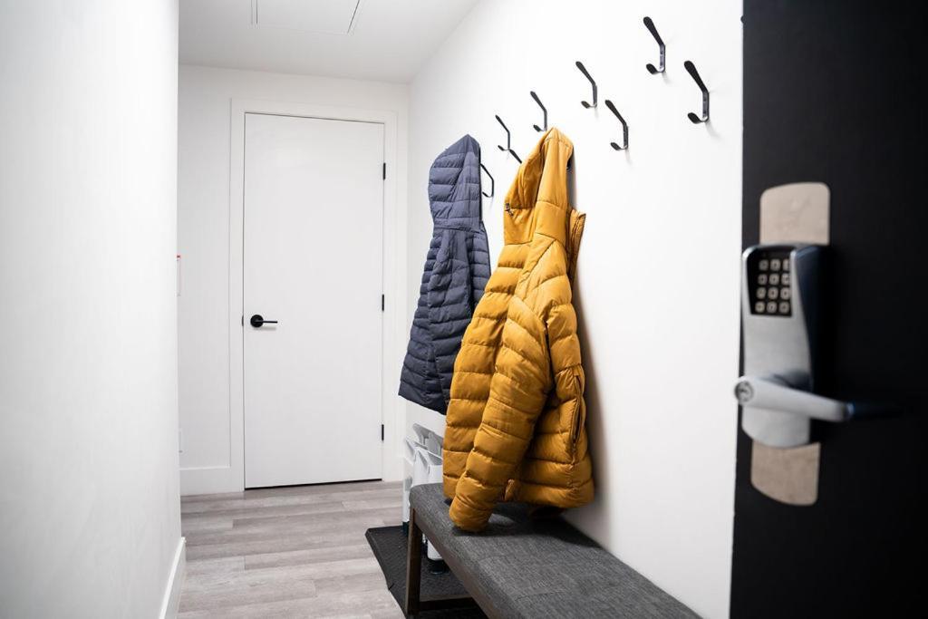 Revel In The Stoke By Revelstoke Vacations Apartment Bagian luar foto