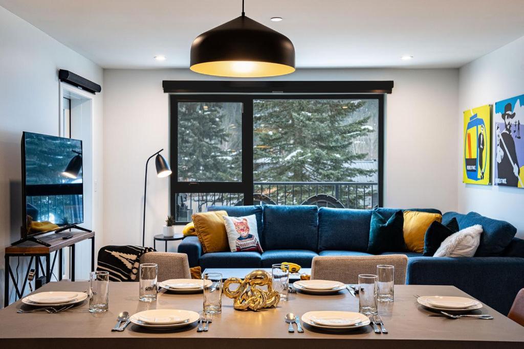 Revel In The Stoke By Revelstoke Vacations Apartment Bagian luar foto